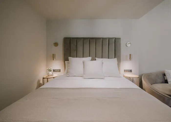 Sanrocco Suites -Corfu Town Luxury Apartments